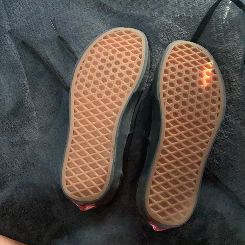 Vans - Picture 5 of 5
